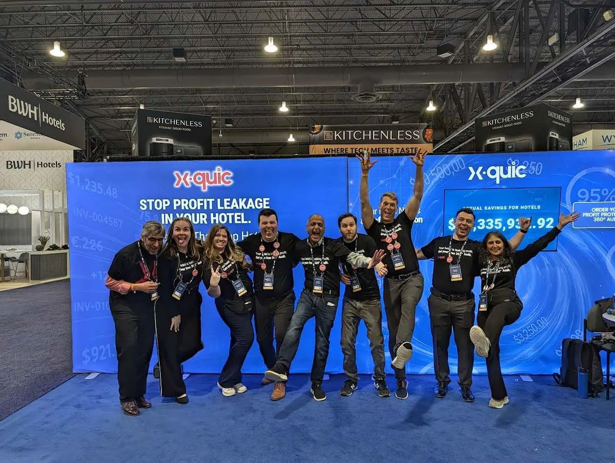 The x·quic team on the trade show floor